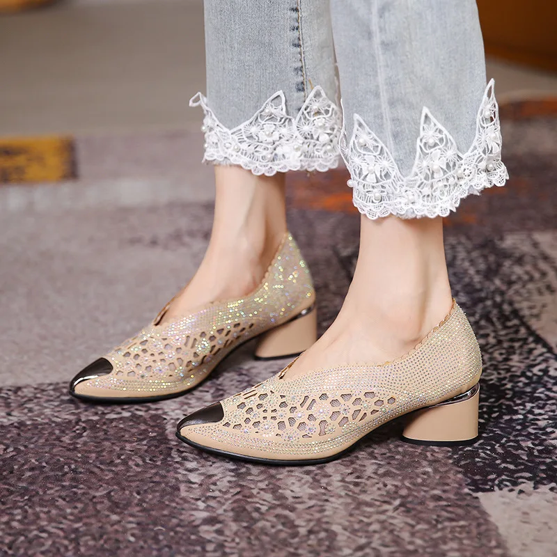 Women's Sandals Summer Hollow Mesh Rhinestone Sandals Baotou Single Shoes Lace Pointed Toe High Heel Sexy Ladies Dress Pumps
Women's Sandals Summer Hollow Mesh Rhinestone Sandals Baotou Single Shoes Lace Pointed Toe High Heel Sexy Ladies Dress Pumps