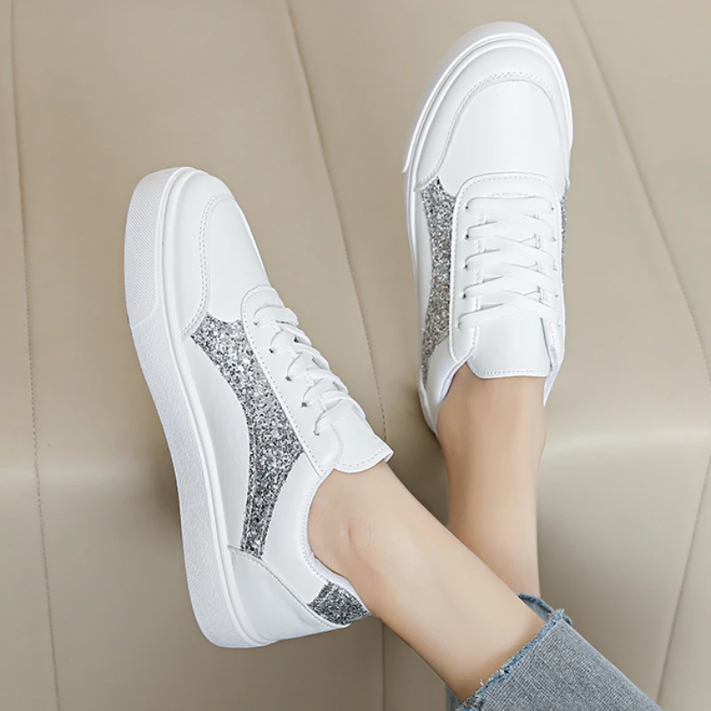 Women's Leather Shoes New Korean Version Versatile Fashion Casual Trend Plus Size New Flat Shoes for Girls Lightweight Running
Women's Leather Shoes New Korean Version Versatile Fashion Casual Trend Plus Size New Flat Shoes for Girls Lightweight Running