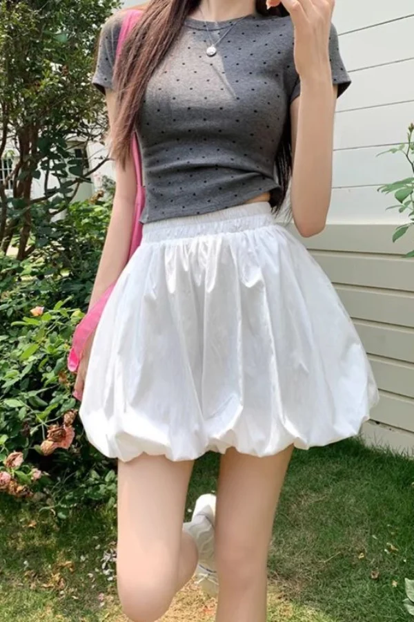 White Flower Bud Trousers Skirt A-line Pleated Skirt for Women in Summer 2025 New Style
White Flower Bud Trousers Skirt A-line Pleated Skirt for Women in Summer 2025 New Style