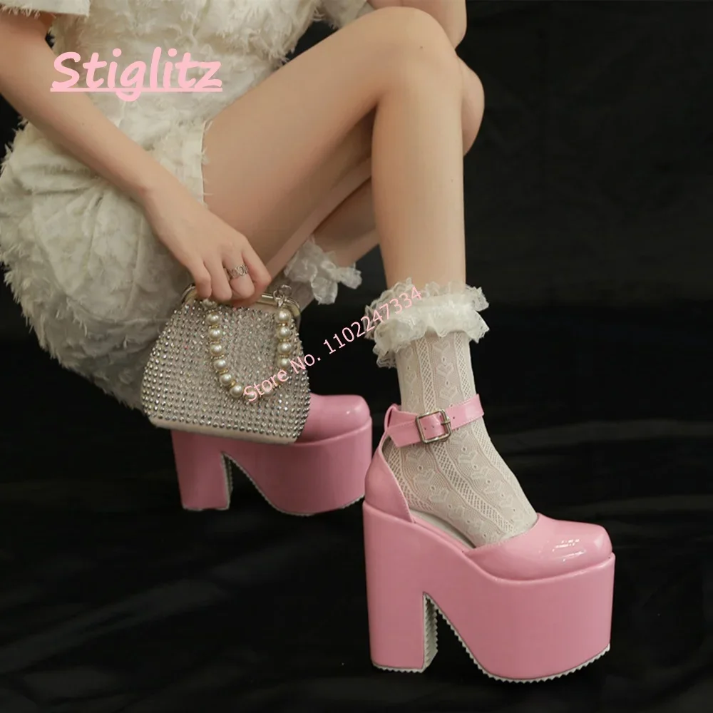 2024 Pink Sweet Platform Pumps Luxury Design Solid Chunky Heel Patent Leather Buckle Elegant Party Women Shoes For footwear
2024 Pink Sweet Platform Pumps Luxury Design Solid Chunky Heel Patent Leather Buckle Elegant Party Women Shoes For footwear
