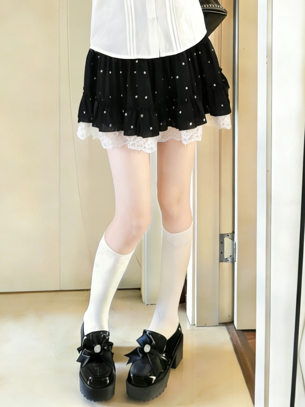 Новая короткая юбка 2026 года в стиле Sweet Girl с узором «Торт», кружевными вставками, завышенной талией, стройнящая, молодящая, для женщин
Новая короткая юбка 2026 года в стиле Sweet Girl с узором «Торт», кружевными вставками, завышенной талией, стройнящая, молодящая, для женщин