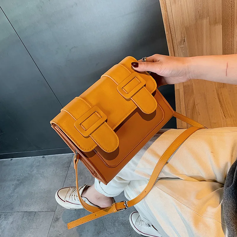 Trendy Exquisite Bag - French Niche Crossbody New Style High-End Versatile European American Sweet Retro Casual Women's Bag
Trendy Exquisite Bag - French Niche Crossbody New Style High-End Versatile European American Sweet Retro Casual Women's Bag
