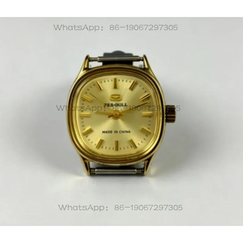 Tianjin Watch Factory, Seagull brand yellow shell yellow face women's mechanical watch, 27MM diameter free strap
Tianjin Watch Factory, Seagull brand yellow shell yellow face women's mechanical watch, 27MM diameter free strap