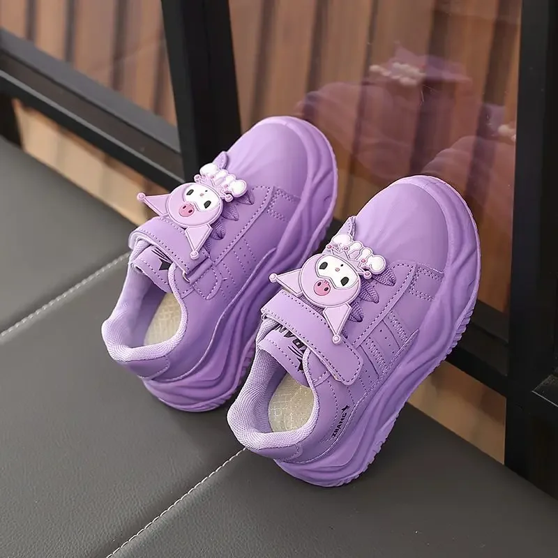 Sweet Children Soft Kawaii MINISO Kuromi Pendant Shoes Cute Children Board Sneakers Leather Waterproof Ins Gifts for Kids
Sweet Children Soft Kawaii MINISO Kuromi Pendant Shoes Cute Children Board Sneakers Leather Waterproof Ins Gifts for Kids