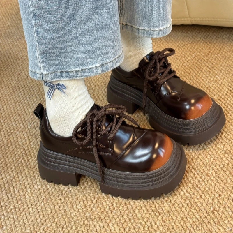 2026 Spring Platform Thick Bottom Women JK Mary Jane Shoes Concise Lace Up Shoes Vintage Elegant British Style Shoes
2026 Spring Platform Thick Bottom Women JK Mary Jane Shoes Concise Lace Up Shoes Vintage Elegant British Style Shoes