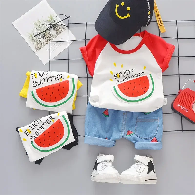 Fashion Costume Tracksuits Summer New Style Kids Girls Boys Clothing Kids Cloth Lovely Watermelon T-Shirt Shorts Infant Children
Fashion Costume Tracksuits Summer New Style Kids Girls Boys Clothing Kids Cloth Lovely Watermelon T-Shirt Shorts Infant Children