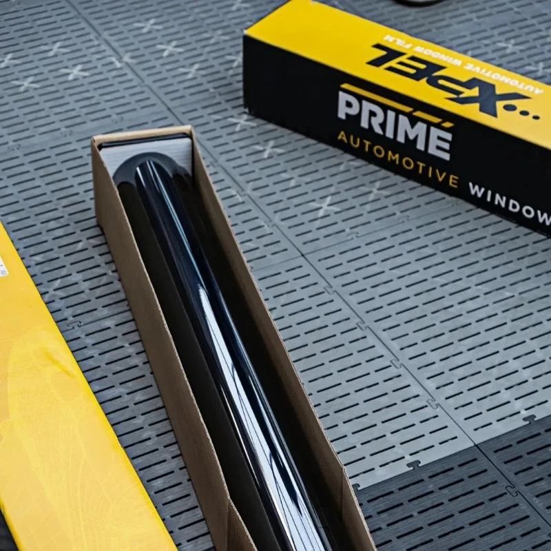 XPEL PRIME X05 серии Автомобильная оконная пленка Изоляция и защита от солнца Блокировка от ультрафиолета Высококачественный ПЭТ-материал 1,52 м * 30 м
XPEL PRIME X05 серии Автомобильная оконная пленка Изоляция и защита от солнца Блокировка от ультрафиолета Высококачественный ПЭТ-материал 1,52 м * 30 м