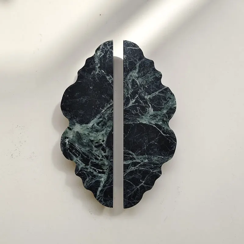 Светлый роскошный натуральный мрамор, фиолетовый, красный, нерегулярный дизайн дверной ручки, дизайн домашнего шкафа, украшение для стеклянной дверной ручки
Светлый роскошный натуральный мрамор, фиолетовый, красный, нерегулярный дизайн дверной ручки, дизайн домашнего шкафа, украшение для стеклянной дверной ручки