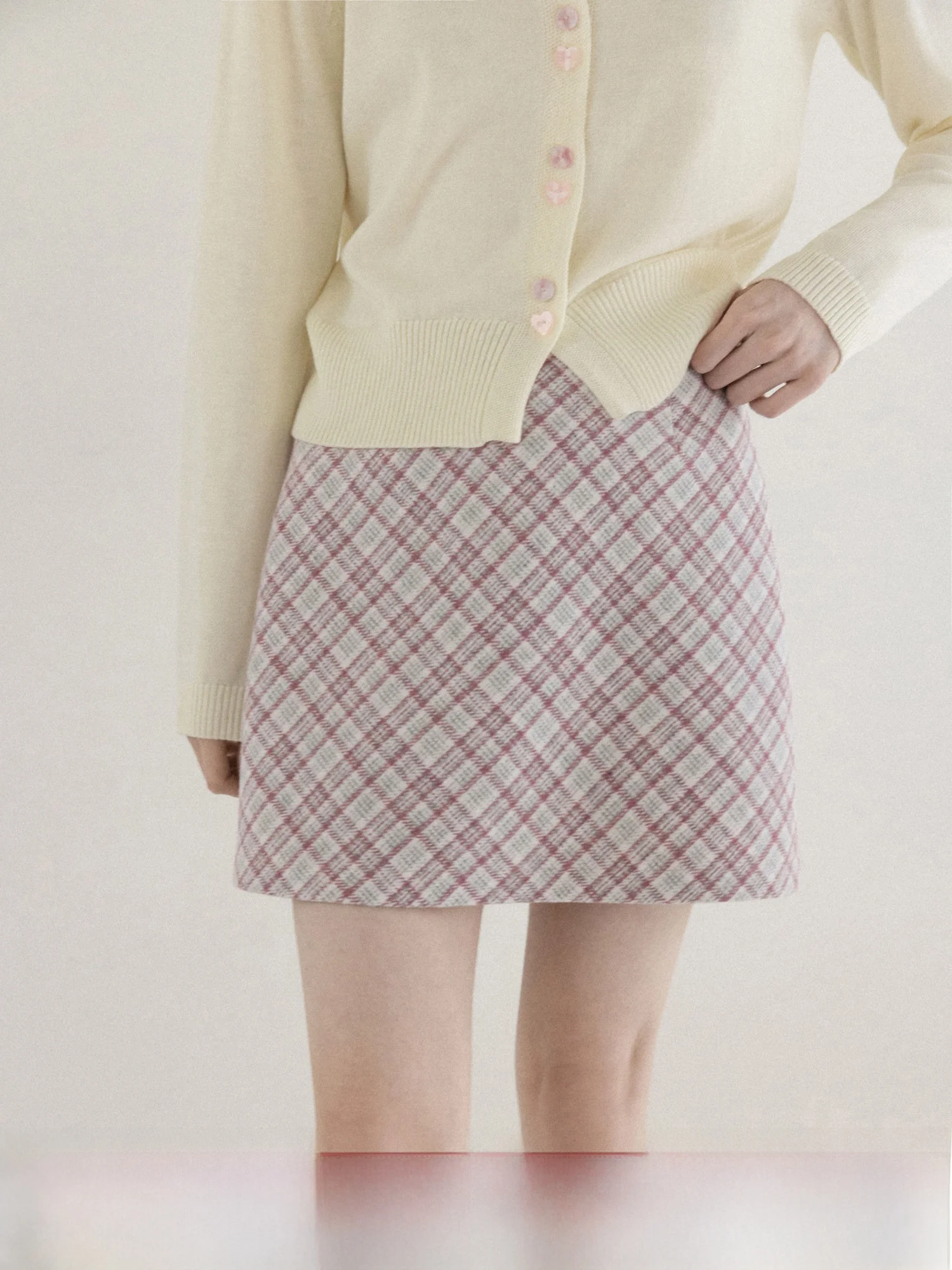 Ретро-розовая женская юбка А-силуэта с высокой талией, весна 2026, повседневная короткая юбка
Ретро-розовая женская юбка А-силуэта с высокой талией, весна 2026, повседневная короткая юбка