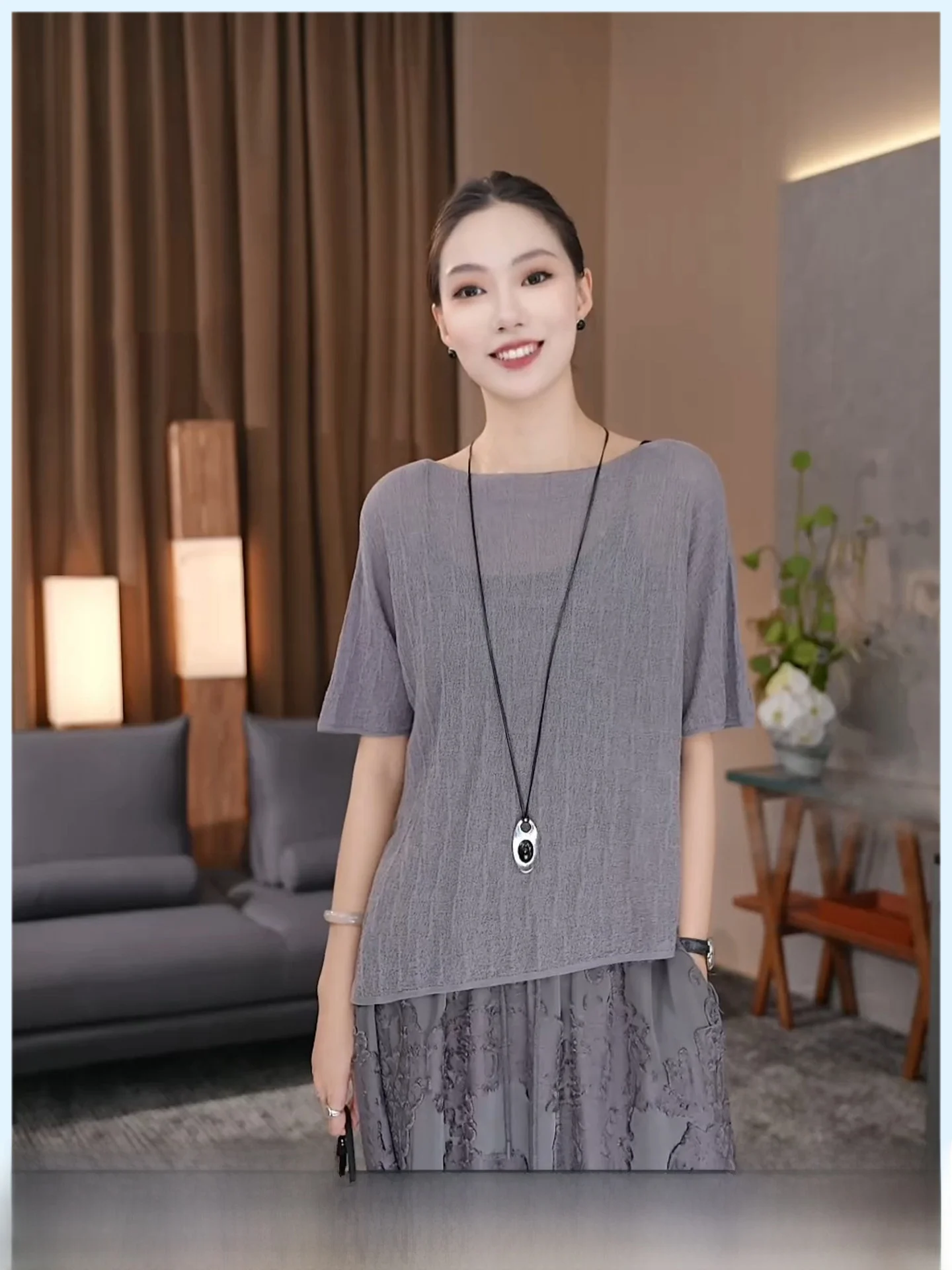 Fashionable Slim Fit Women's Short Sleeve T-Shirt Striped Design Breathable Lightweight round Neck Top for Summer 2026
Fashionable Slim Fit Women's Short Sleeve T-Shirt Striped Design Breathable Lightweight round Neck Top for Summer 2026