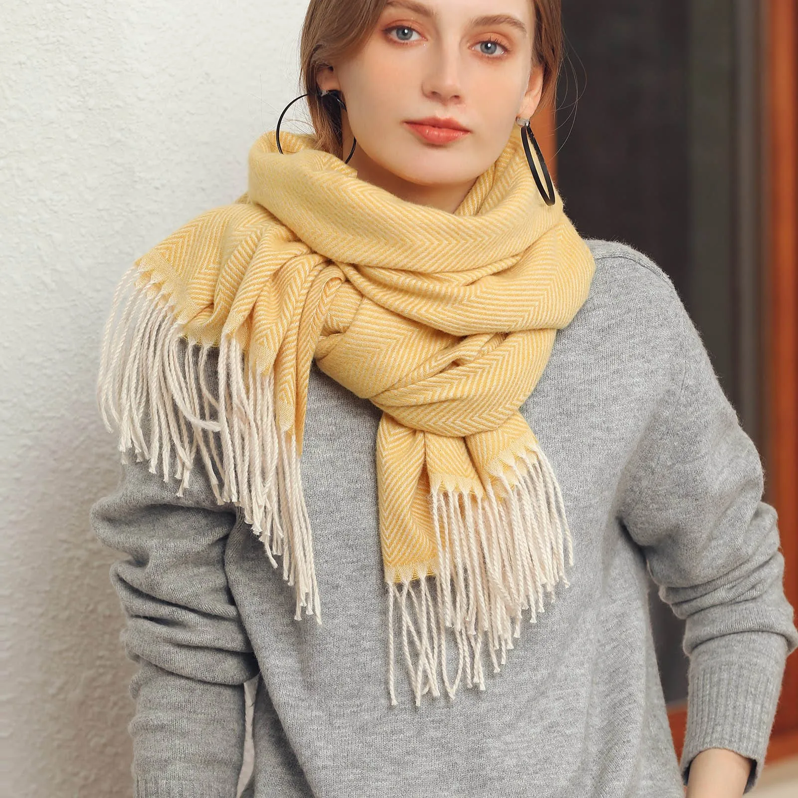 Pashmina Mujer Foulard Bufanda Blanket Wrap Shawl Imitation Cashmere Elegant Women Scarf Winter Ladies Striped Fringed Scarve
Pashmina Mujer Foulard Bufanda Blanket Wrap Shawl Imitation Cashmere Elegant Women Scarf Winter Ladies Striped Fringed Scarve