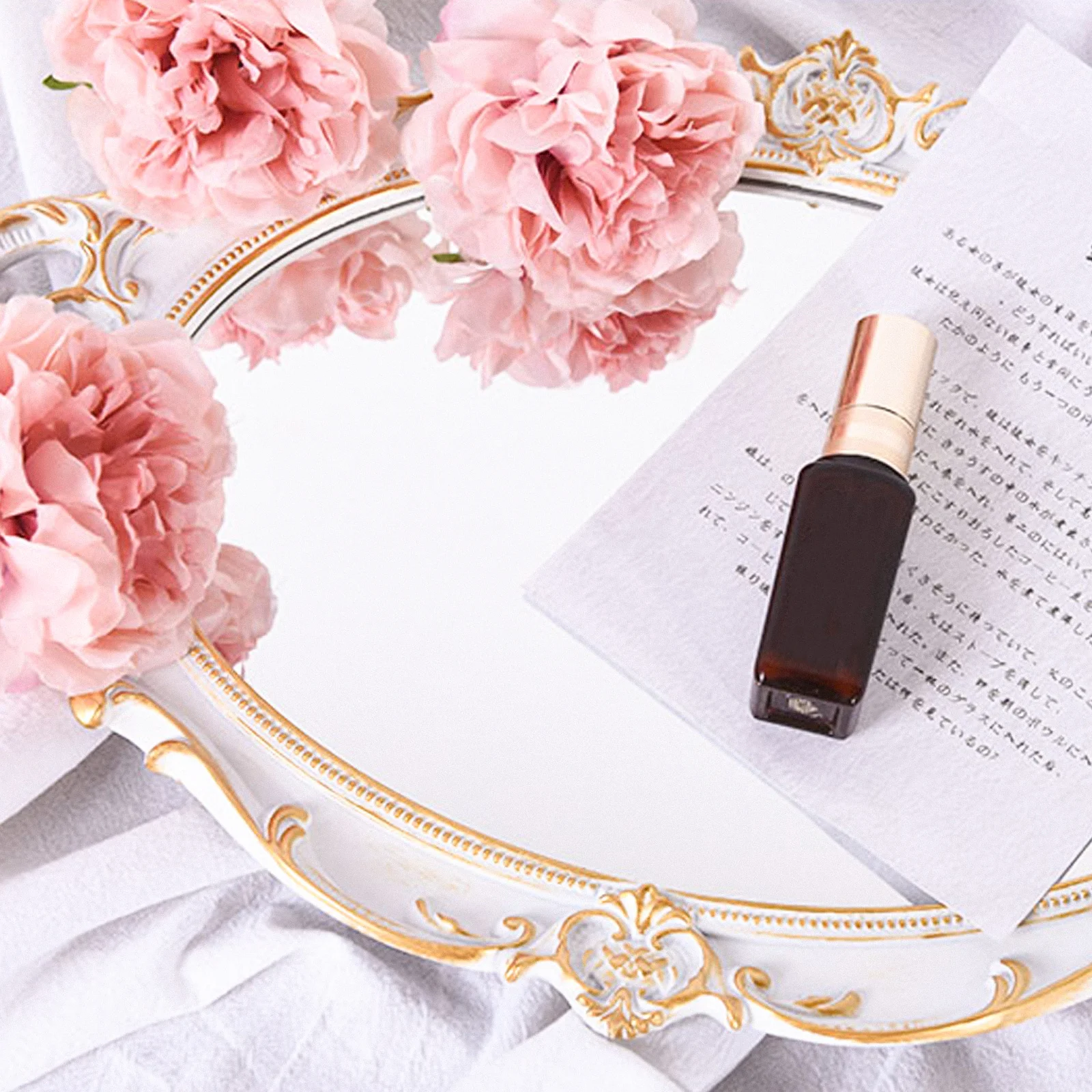 Oval Mirror Tray Baroque Pattern Frame Decorative Makeup Jewelry Vanity Organizer Display Serving Tray Vintage Style
Oval Mirror Tray Baroque Pattern Frame Decorative Makeup Jewelry Vanity Organizer Display Serving Tray Vintage Style