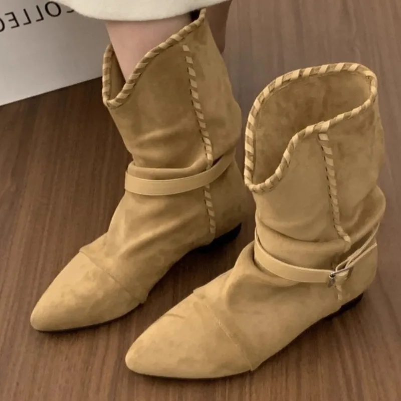Совершенно новые женские модные однотонные замшевые ботильоны, роскошные брендовые дизайнерские осенние женские ботинки челси высокого качества на плоской подошве 2023 года
Совершенно новые женские модные однотонные замшевые ботильоны, роскошные брендовые дизайнерские осенние женские ботинки челси высокого качества на плоской подошве 2023 года