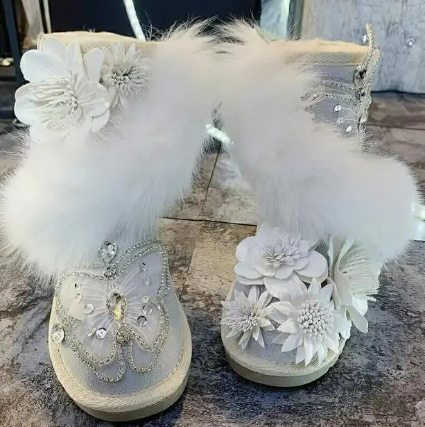 Irregular Style Leather Flowers Rhinestone Lace Butterfly Fox Fur Decor Snow Boots Warm Fur Inside Woman Fairy Winter Boots
Irregular Style Leather Flowers Rhinestone Lace Butterfly Fox Fur Decor Snow Boots Warm Fur Inside Woman Fairy Winter Boots