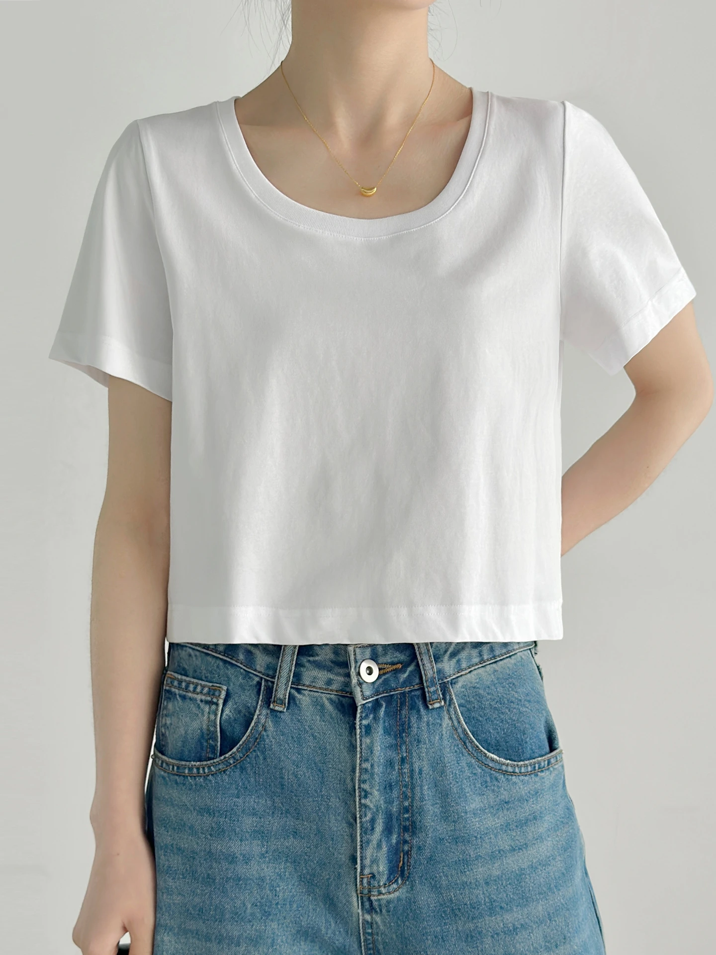 Cotton Short Sleeve U-Neck T-Shirt Women's Loose High Waist Top Sexy Belly Baring Base Shirt Casual Summer Fashion Streetwear
Cotton Short Sleeve U-Neck T-Shirt Women's Loose High Waist Top Sexy Belly Baring Base Shirt Casual Summer Fashion Streetwear