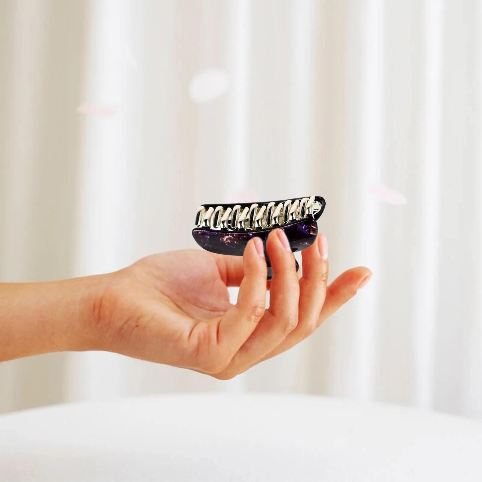 4Pcs Premium Acrylic Hair Clip Large Claw Jaw Clip for Women Girls Non-Damaging Hair Styling Shower Face Care
4Pcs Premium Acrylic Hair Clip Large Claw Jaw Clip for Women Girls Non-Damaging Hair Styling Shower Face Care