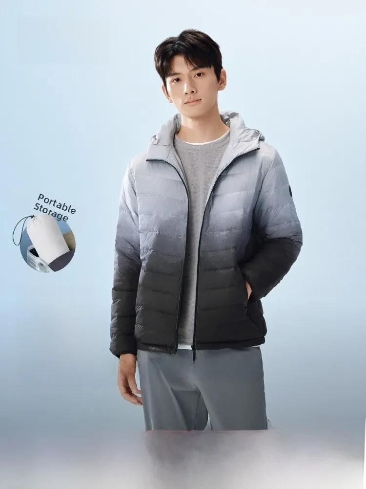 Мужская легкая стеганая куртка Bosideng с капюшоном, утепленная пухом, теплая, модная, для активного отдыха, повседневная одежда
Мужская легкая стеганая куртка Bosideng с капюшоном, утепленная пухом, теплая, модная, для активного отдыха, повседневная одежда