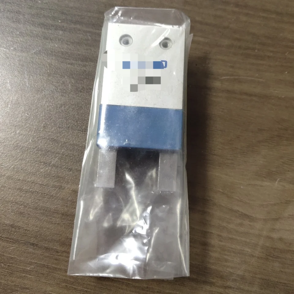 1pc New Hgp-10-a-b Pneumatic Gripper Hgp10ab Expedited Shipping
1pc New Hgp-10-a-b Pneumatic Gripper Hgp10ab Expedited Shipping