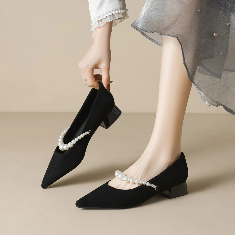 French-style pointed-toe women's shoes with pearls, shallow high heels, suede chunky heel Mary Jane shoes
French-style pointed-toe women's shoes with pearls, shallow high heels, suede chunky heel Mary Jane shoes