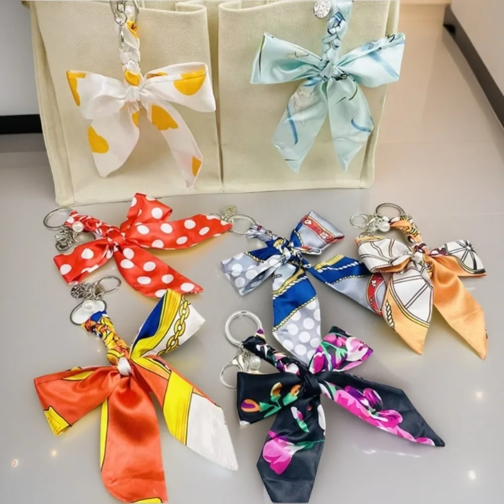 Creative Scarves Butterfly Keychain Backpack Hangings Accessory for Woman Keyring Leopard Printing Pendant Key Chain Ring Gift
Creative Scarves Butterfly Keychain Backpack Hangings Accessory for Woman Keyring Leopard Printing Pendant Key Chain Ring Gift