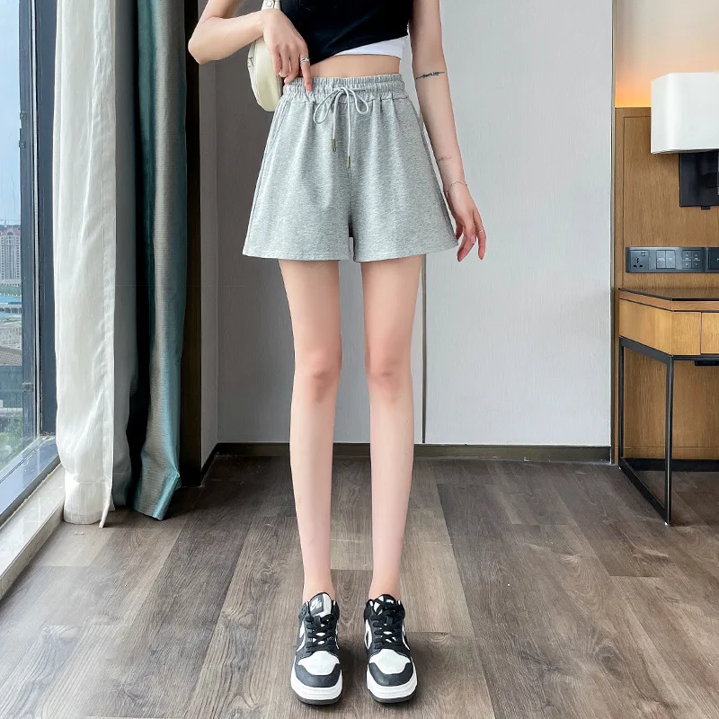 Женские повседневные шорты с высокой талией, свободные, летние, спортивные, дышащие, легкие, трапециевидные, удобные, с карманами
Женские повседневные шорты с высокой талией, свободные, летние, спортивные, дышащие, легкие, трапециевидные, удобные, с карманами