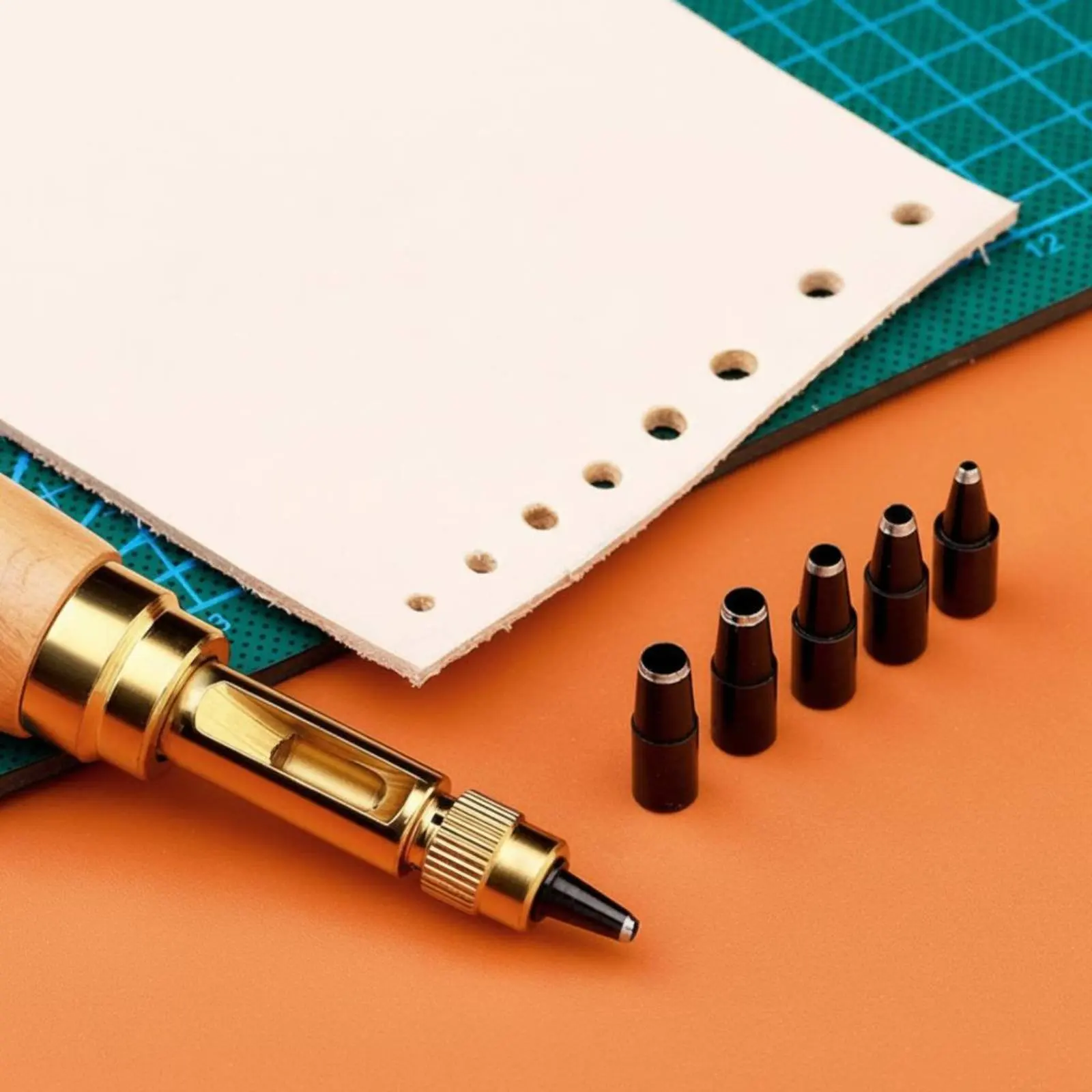 Rotary Leather Punch Quiet Belt Hole Punch Multi Size Long-Lasting Metal Head for DIYers
Rotary Leather Punch Quiet Belt Hole Punch Multi Size Long-Lasting Metal Head for DIYers