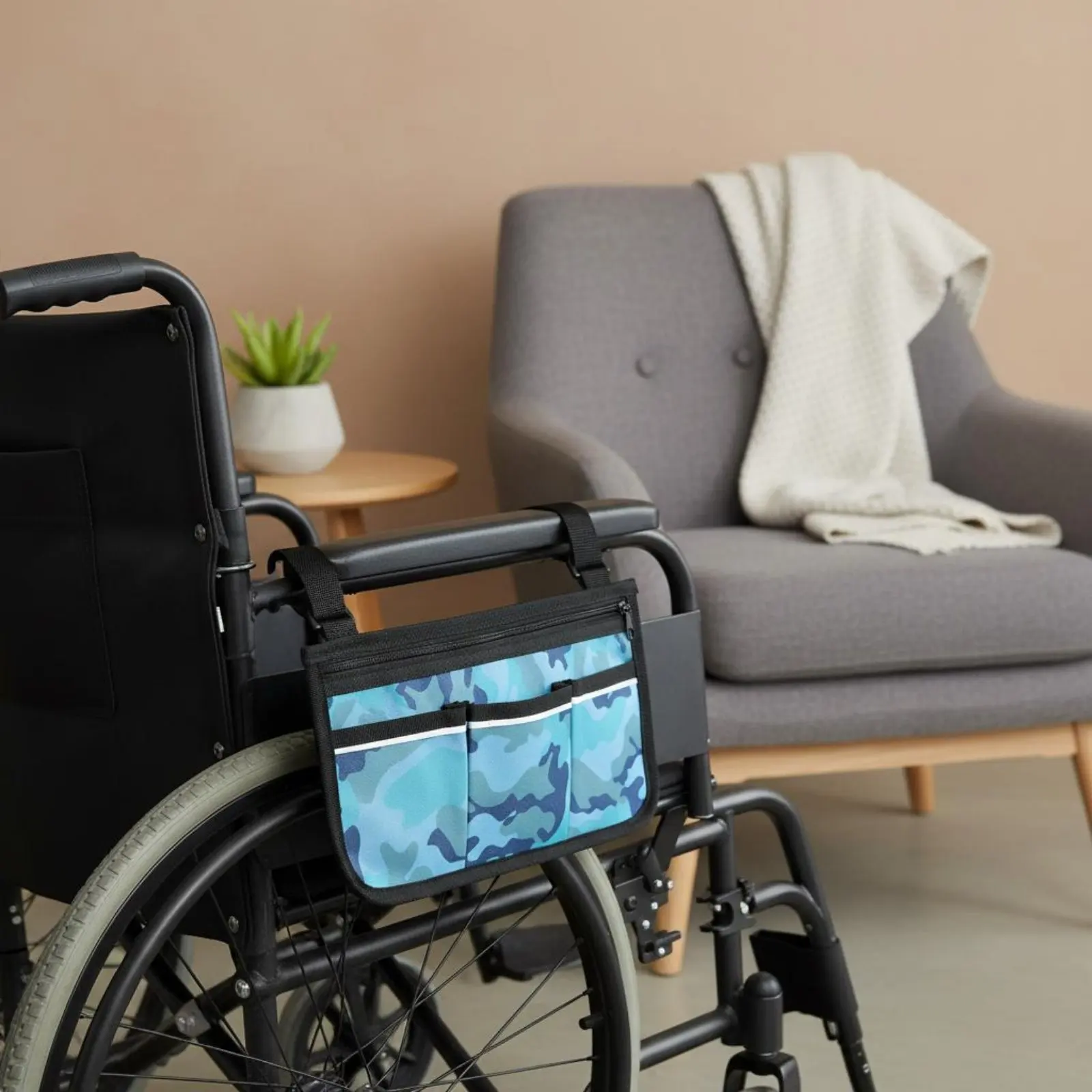 Wheelchair Armrest Storage Bag Waterproof Wheelchair Armrest Pouch Side Storage Bag Hook and Loop Fastening for Outdoor, Travel
Wheelchair Armrest Storage Bag Waterproof Wheelchair Armrest Pouch Side Storage Bag Hook and Loop Fastening for Outdoor, Travel