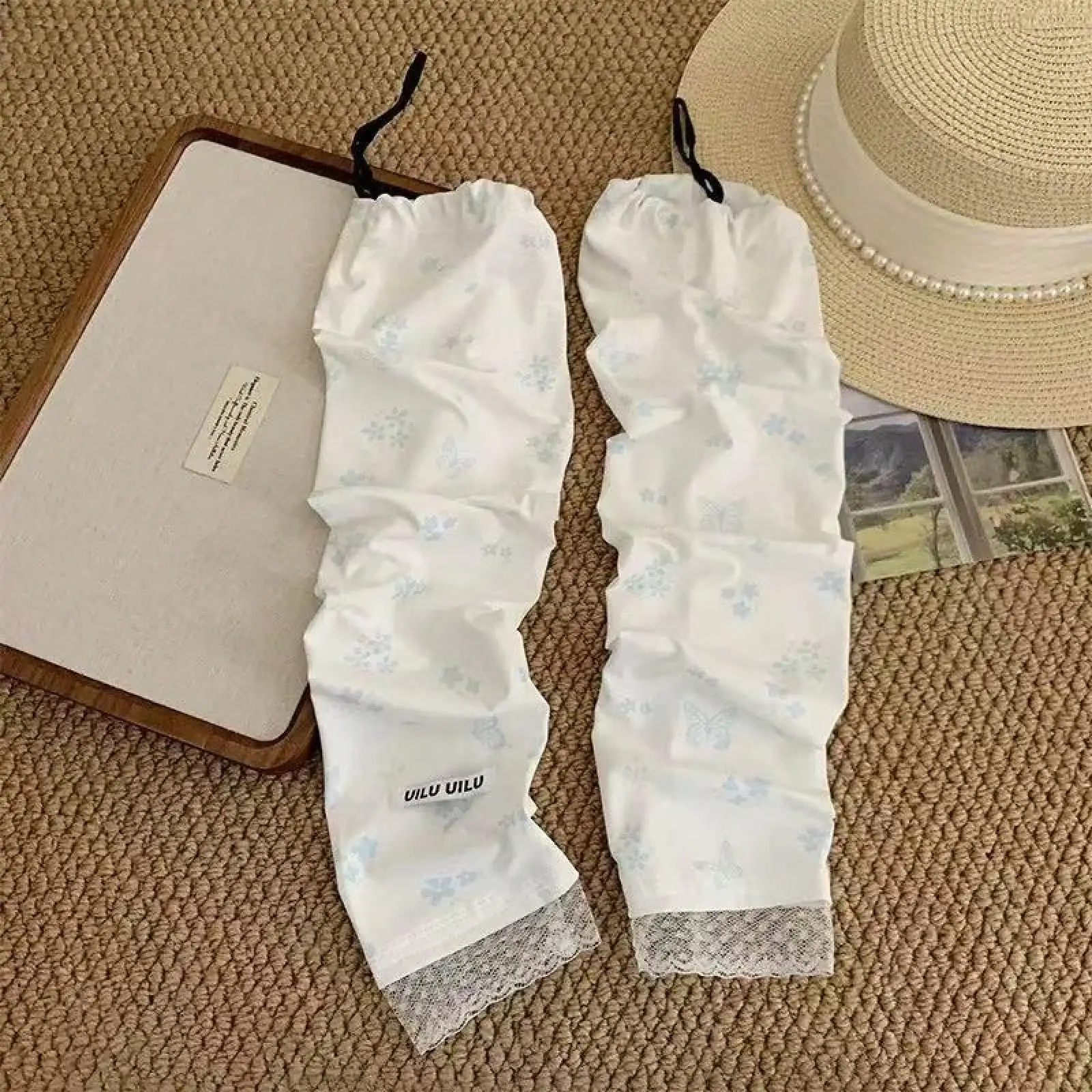 New Ice Sleeve Sun Protection Gloves For Women, Summer Thin Anti-UV Arm Sleeves, Long Ice Silk Arm Guards, Driving Gloves
New Ice Sleeve Sun Protection Gloves For Women, Summer Thin Anti-UV Arm Sleeves, Long Ice Silk Arm Guards, Driving Gloves