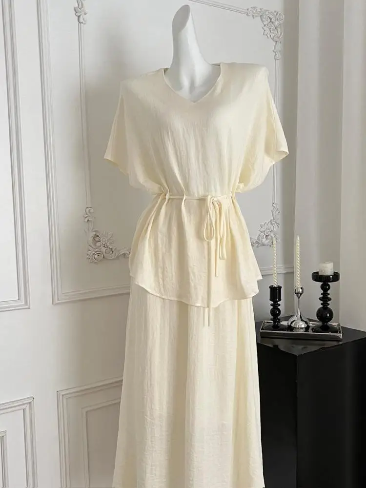 Летние женские корейские модные бежевые сексуальные топы на шнуровке с короткими рукавами и v-образным вырезом + длинные юбки с высокой талией, праздничный комплект из двух предметов, повседневный
Летние женские корейские модные бежевые сексуальные топы на шнуровке с короткими рукавами и v-образным вырезом + длинные юбки с высокой талией, праздничный комплект из двух предметов, повседневный