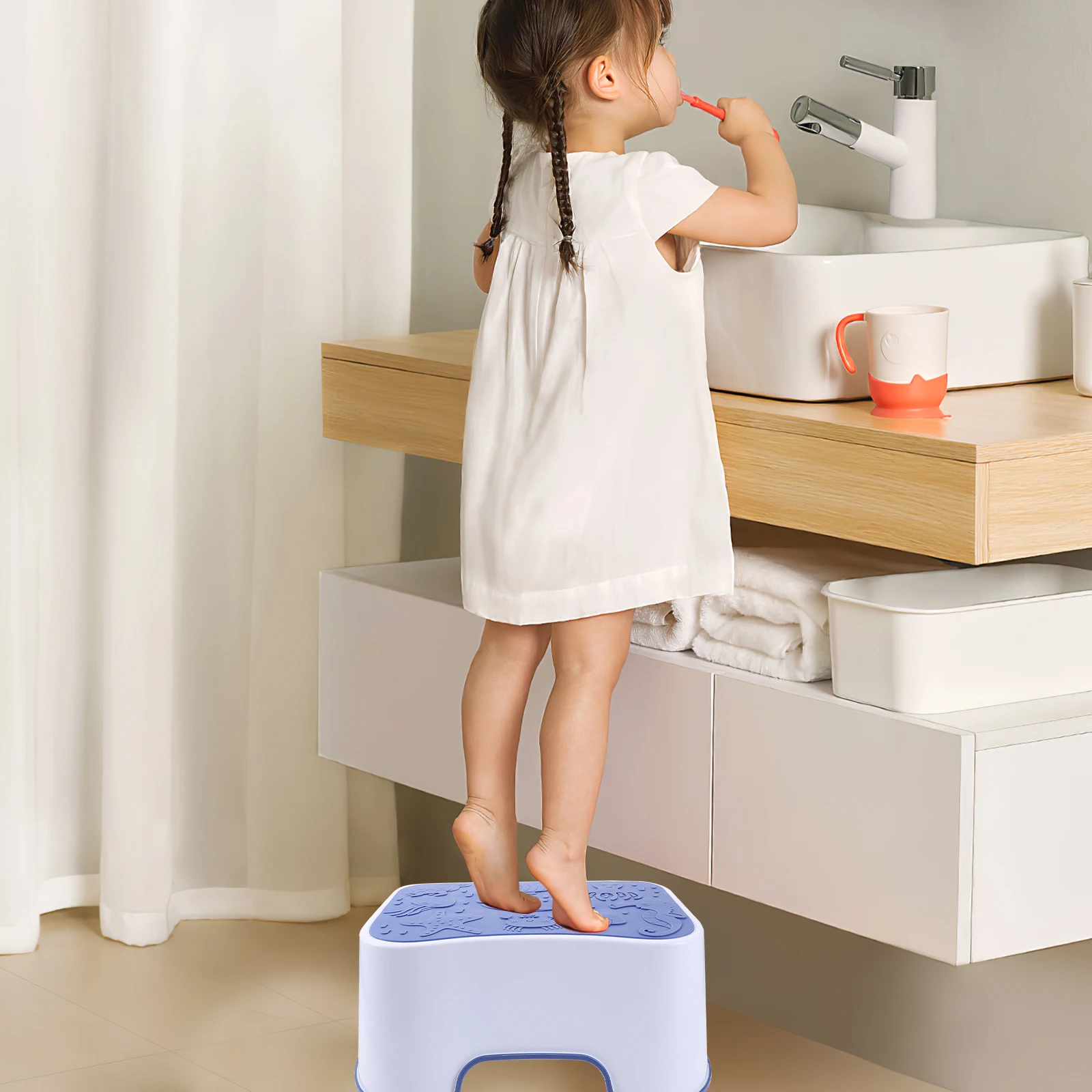 Stepping Stool Kids Chair Bathroom Stools Toilet Step Potty Stool PP Material Stable Load Compact Size Space Saving Easy Clean 
Stepping Stool Kids Chair Bathroom Stools Toilet Step Potty Stool PP Material Stable Load Compact Size Space Saving Easy Clean