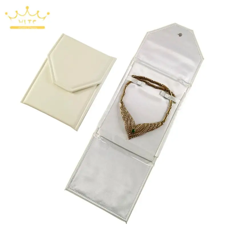 Pearl Necklace Storage Pouch Travel or Participate In Exhibitions Jewelry Collection Bag High Quality Gift Packaging Box
Pearl Necklace Storage Pouch Travel or Participate In Exhibitions Jewelry Collection Bag High Quality Gift Packaging Box