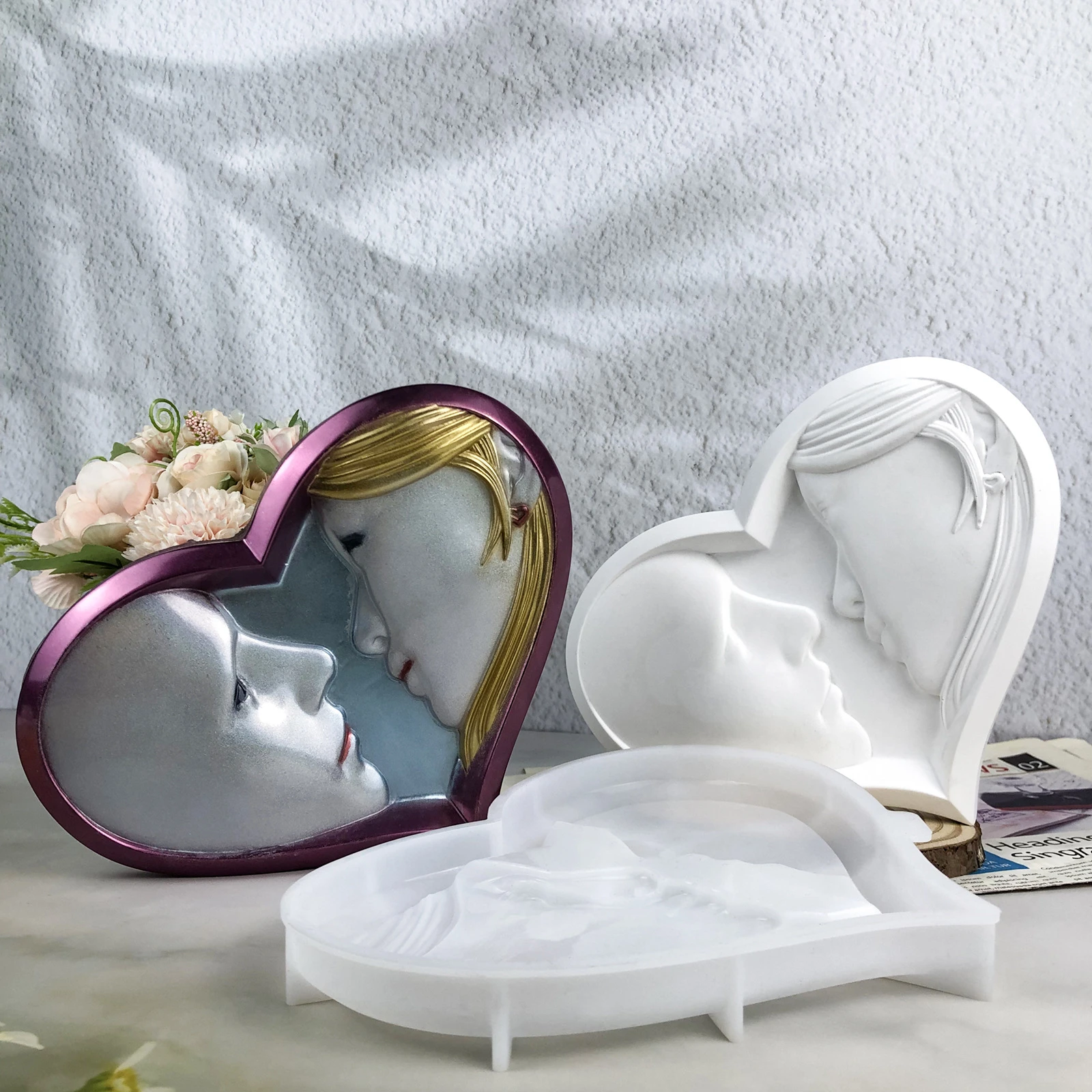 Heart-shaped Love Men and Women Silicone Mold Desktop Decoration DIY Crystal Epoxy Resin Mold Plaster Home Decoration
Heart-shaped Love Men and Women Silicone Mold Desktop Decoration DIY Crystal Epoxy Resin Mold Plaster Home Decoration