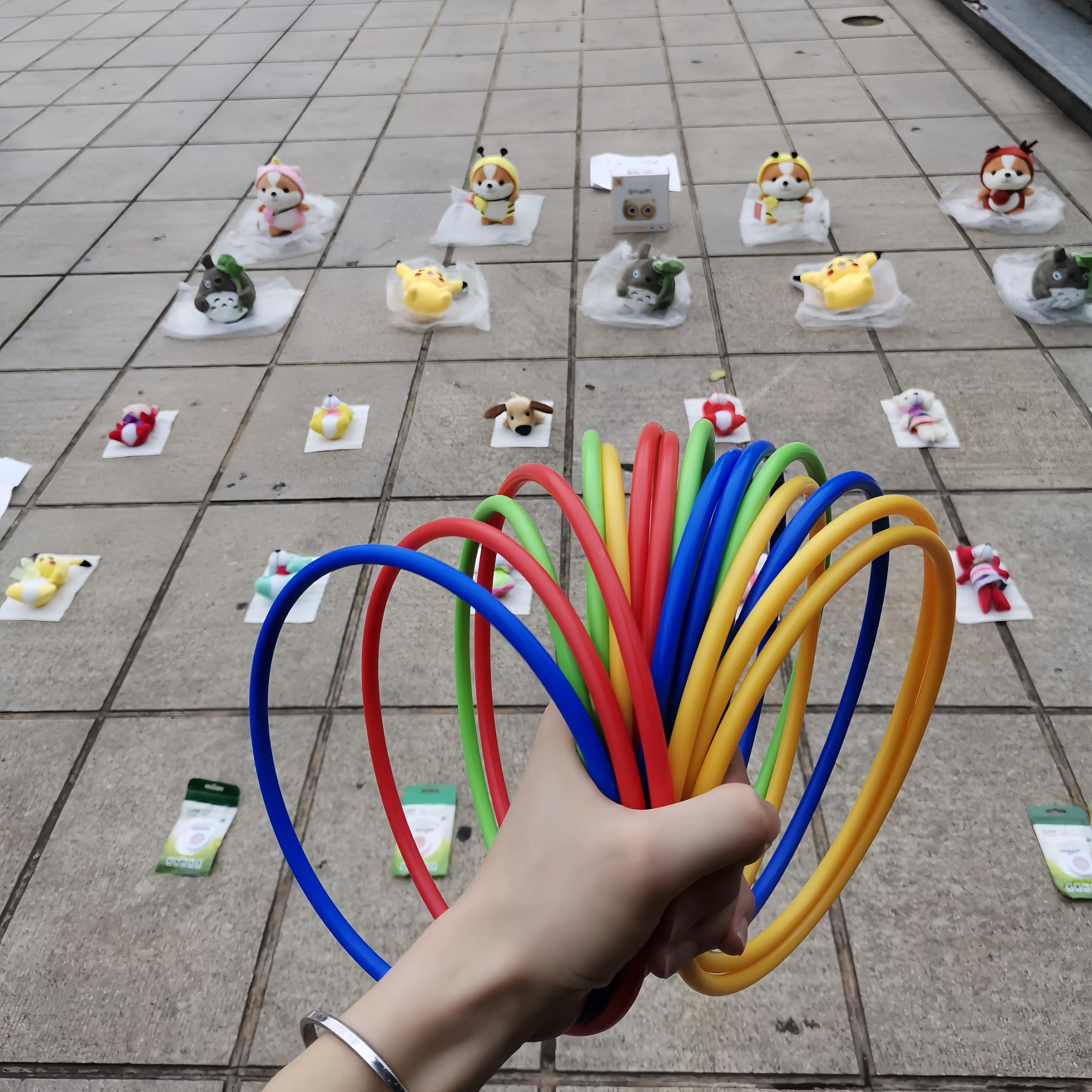 Plastic throwing rings, hoop rings, children's games, parent-child games, outdoor sports toys, wedding party supplies
Plastic throwing rings, hoop rings, children's games, parent-child games, outdoor sports toys, wedding party supplies