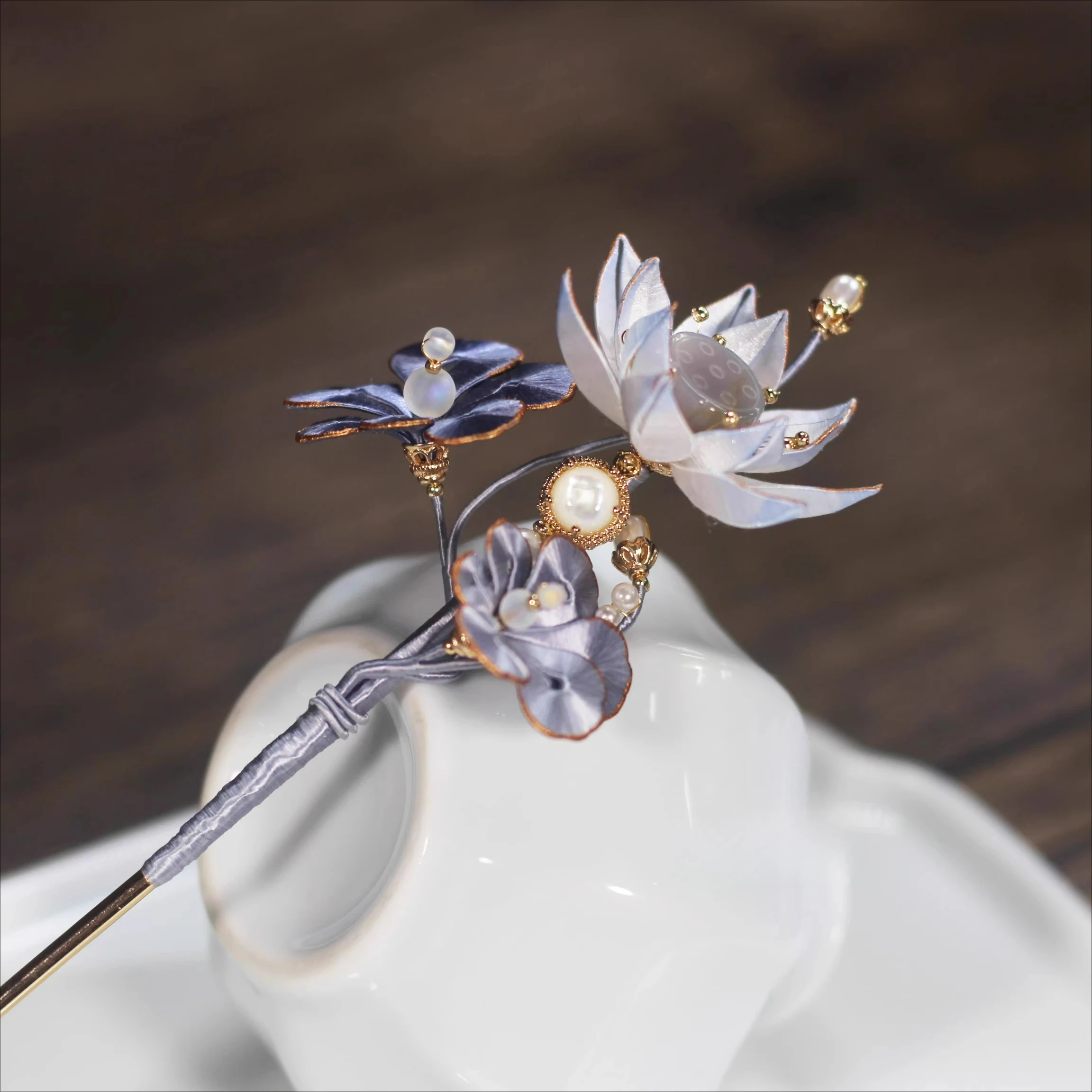 Original Intangible Cultural Heritage Wrapped Flower Hairpin New Chinese Style Ancient Hanfu Disc Hair Accessories
Original Intangible Cultural Heritage Wrapped Flower Hairpin New Chinese Style Ancient Hanfu Disc Hair Accessories