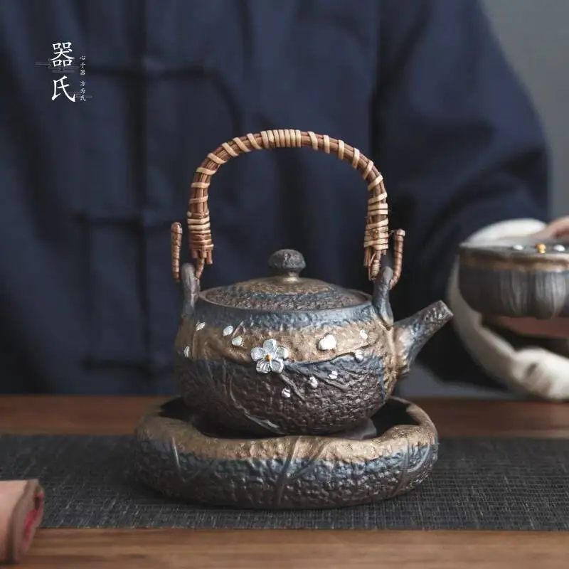 Vintage Style Ceramic With Silver Plating Rustic Pottery Side Handle Tpot Home Use Kung Fu Set Single Tpot For Brewing
Vintage Style Ceramic With Silver Plating Rustic Pottery Side Handle Tpot Home Use Kung Fu Set Single Tpot For Brewing