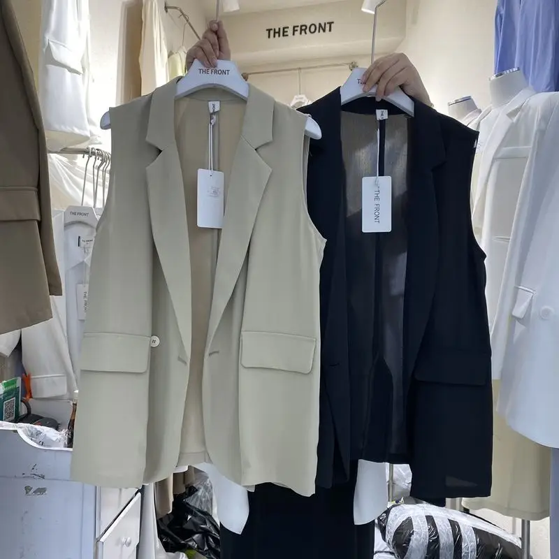 plus Size Summer Thin One Button Loose Fit Sleeveless Turn down Collar Suit Jacket Women's Casual Wear Korean Style
plus Size Summer Thin One Button Loose Fit Sleeveless Turn down Collar Suit Jacket Women's Casual Wear Korean Style