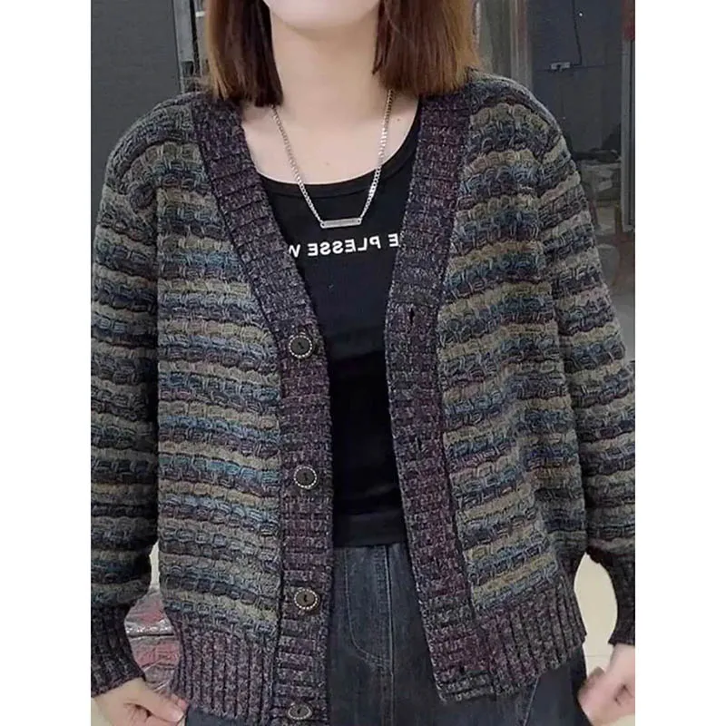 Ladies New Knitted Cardigan Striped Spring Autumn Clothes Fashionable Loose Long Sleeves Comfortable Versatile Soft Tops Coats
Ladies New Knitted Cardigan Striped Spring Autumn Clothes Fashionable Loose Long Sleeves Comfortable Versatile Soft Tops Coats