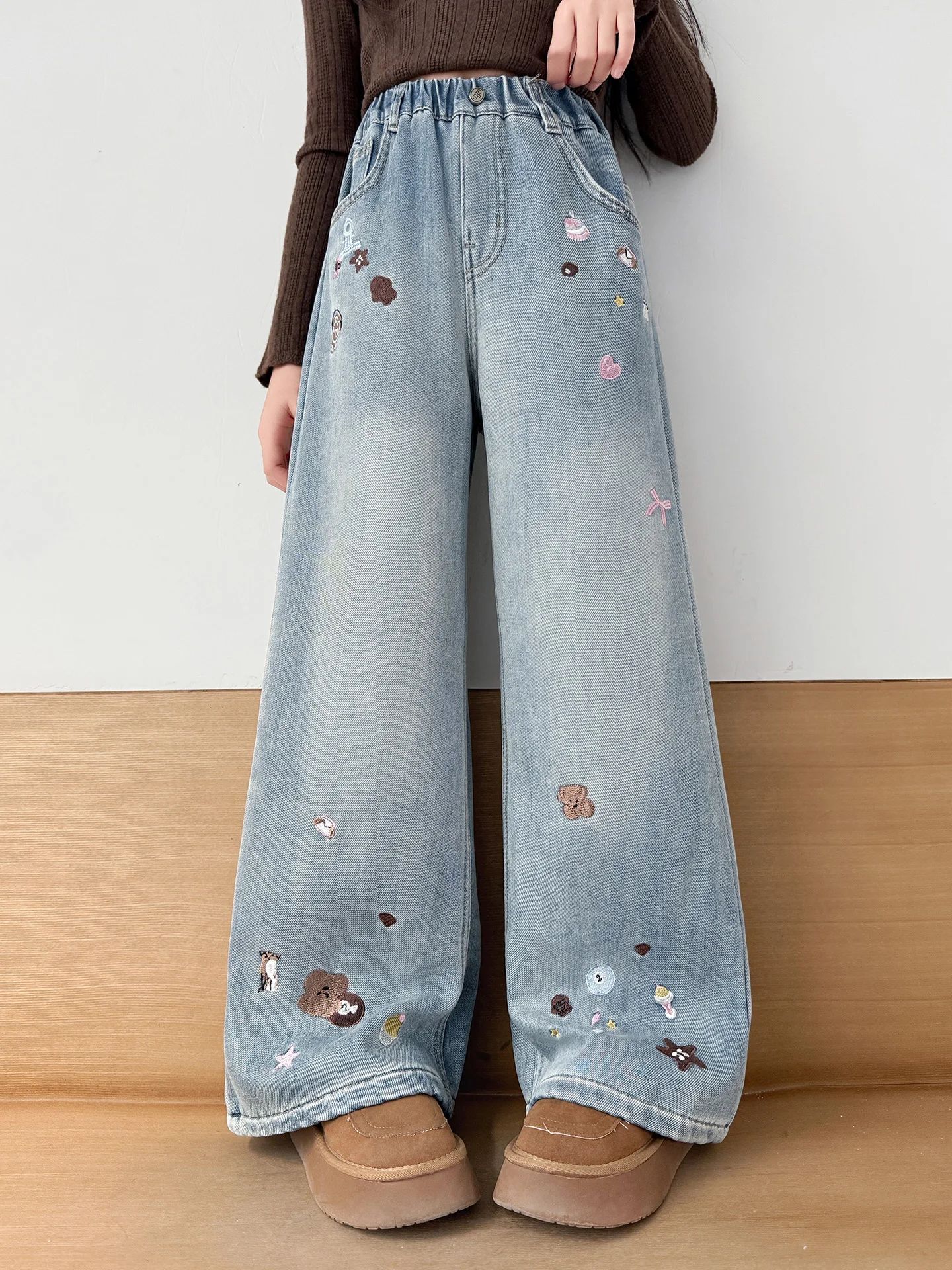 Thickened Fleece Girls Jeans Autumn Winter Outfit Casual Pants Children's Thick Wide Leg Pants Fashionable Outerwear for Kids
Thickened Fleece Girls Jeans Autumn Winter Outfit Casual Pants Children's Thick Wide Leg Pants Fashionable Outerwear for Kids