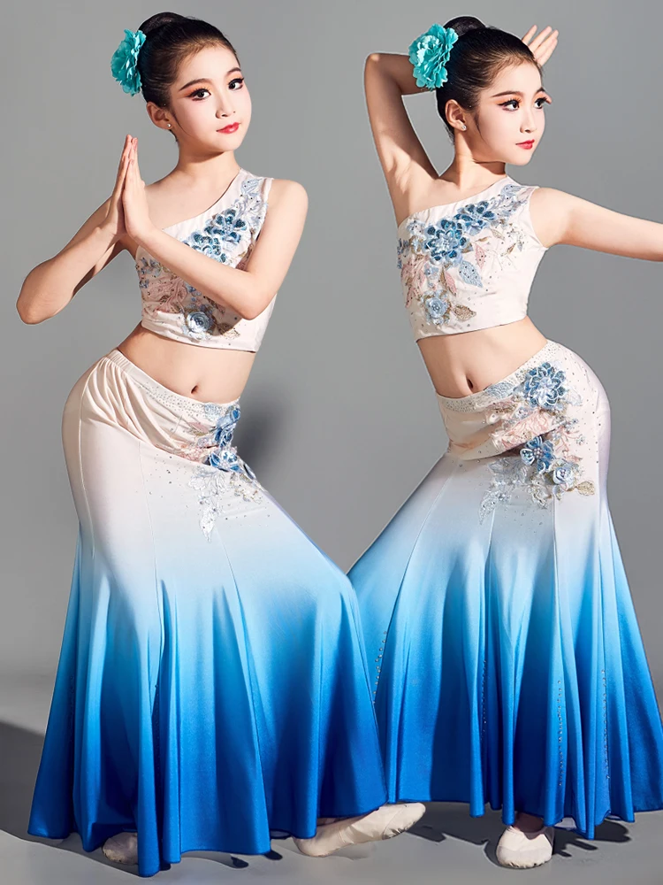 Blue Tai Dance Costume for Girls Children's Solo Dance Skirt Traditional Ethnic Performancewear Polyester Fabric Spring Spirit
Blue Tai Dance Costume for Girls Children's Solo Dance Skirt Traditional Ethnic Performancewear Polyester Fabric Spring Spirit