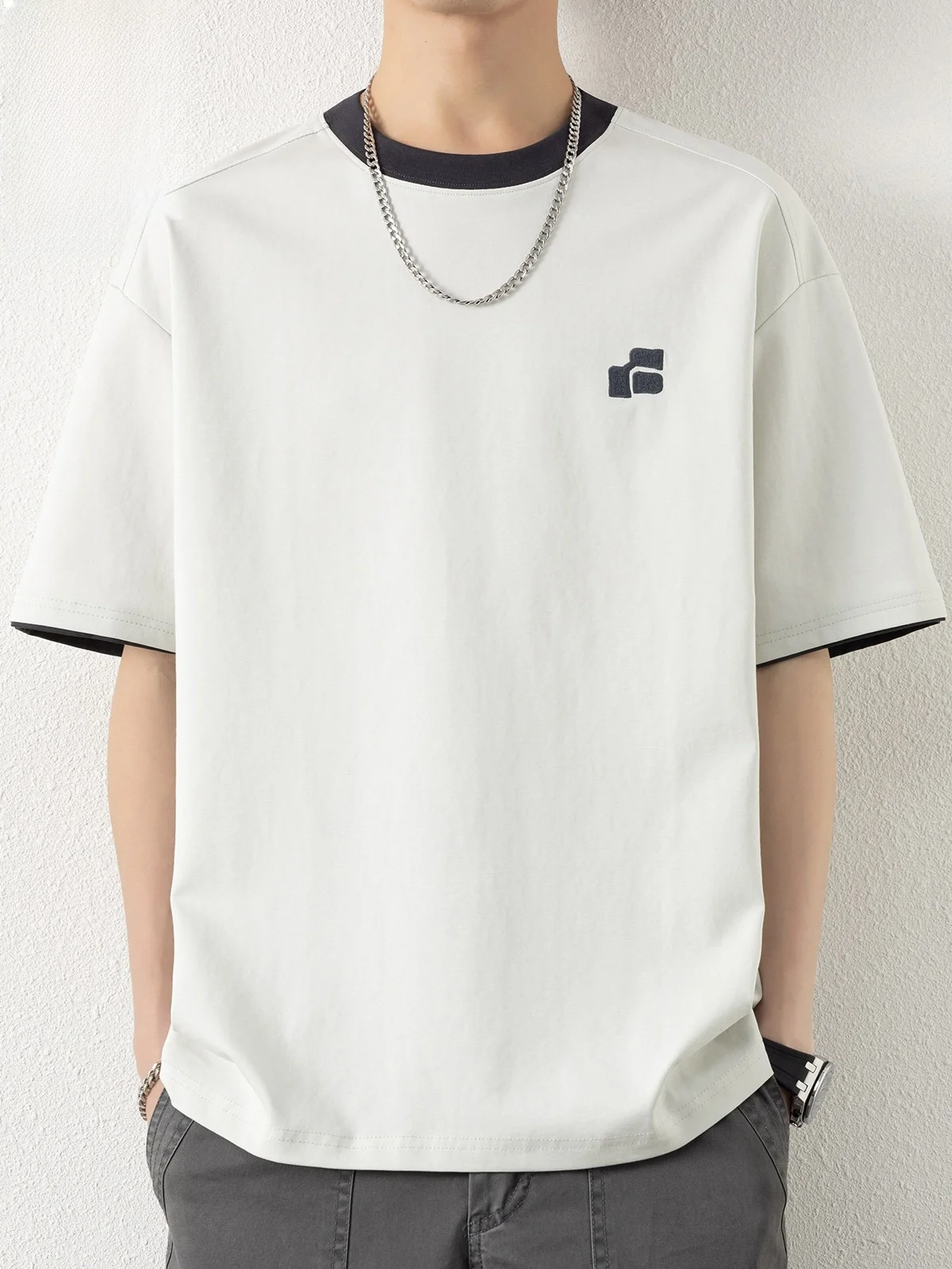 Мужская летняя футболка с коротким рукавом, вышивкой, охлаждающим эффектом, свободного кроя, из плотной ткани, с эффектом двухслойности, модный топ
Мужская летняя футболка с коротким рукавом, вышивкой, охлаждающим эффектом, свободного кроя, из плотной ткани, с эффектом двухслойности, модный топ