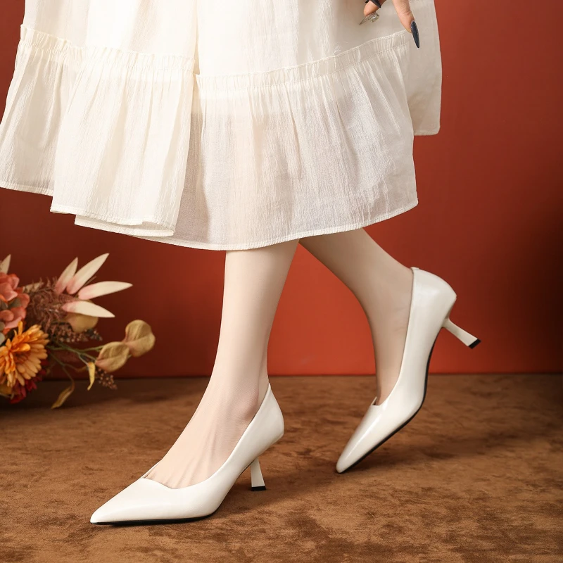 Women's Pointed Toe High Heels French Style Chunky Heel Spring White Shoes Comfortable Elegant Slip-On 
Women's Pointed Toe High Heels French Style Chunky Heel Spring White Shoes Comfortable Elegant Slip-On