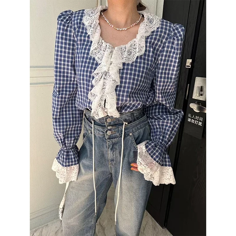 Vintage Plaid Shirts Women Elegant Lace Patchwork Blouses Ladies Harajuku Korean V Neck Flare Long Sleeve Design Casual Tops New
Vintage Plaid Shirts Women Elegant Lace Patchwork Blouses Ladies Harajuku Korean V Neck Flare Long Sleeve Design Casual Tops New