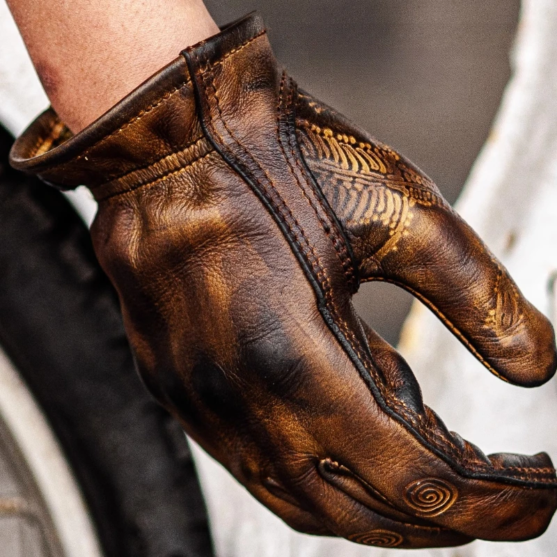 Indian latte retro locomotive half finger full finger fleece cowhide gloves motorcycle old heavy oil stain 
Indian latte retro locomotive half finger full finger fleece cowhide gloves motorcycle old heavy oil stain