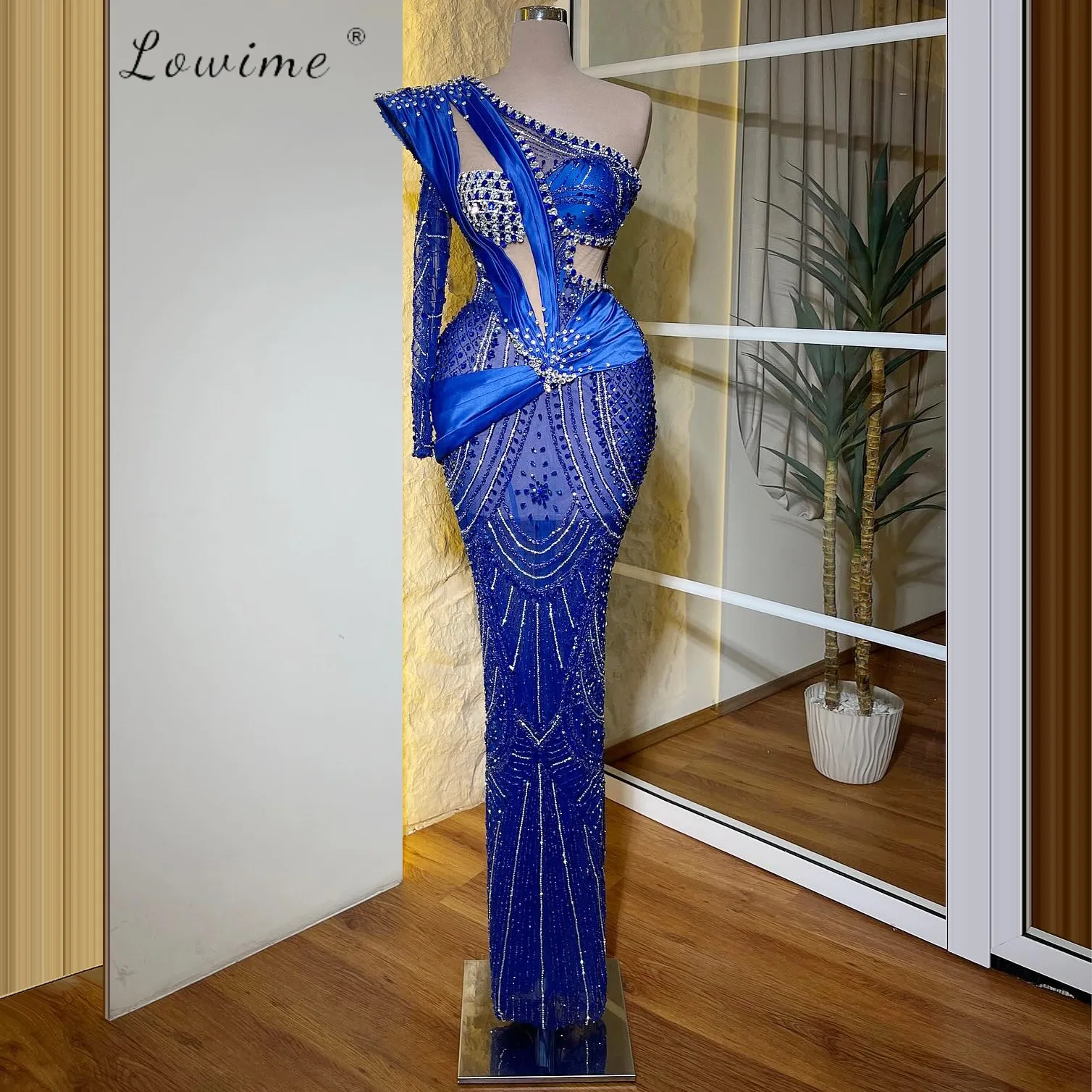 2025 Luxury Sequins Beading Long Evening Dresses One-Shoulder Prom Dress For Women Party
2025 Luxury Sequins Beading Long Evening Dresses One-Shoulder Prom Dress For Women Party