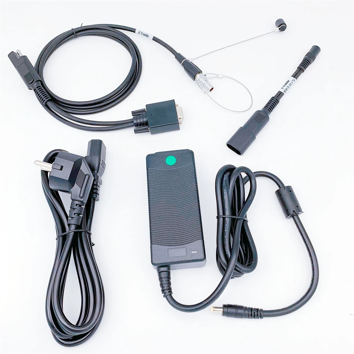 Совершенно новый 59044-10 Кабель питания для передачи данных 88769-00 и DC12V Подходит для trimble R4 R5 R6 R7R8 R10 SPS852 SPS858 SPS855 SPS365 SPS781
Совершенно новый 59044-10 Кабель питания для передачи данных 88769-00 и DC12V Подходит для trimble R4 R5 R6 R7R8 R10 SPS852 SPS858 SPS855 SPS365 SPS781