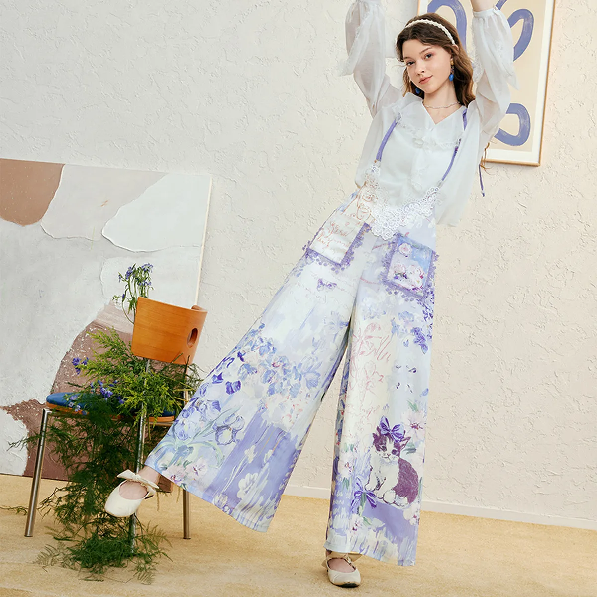 Spring Flower Cat Straps Loose Casual Pants
Spring Flower Cat Straps Loose Casual Pants