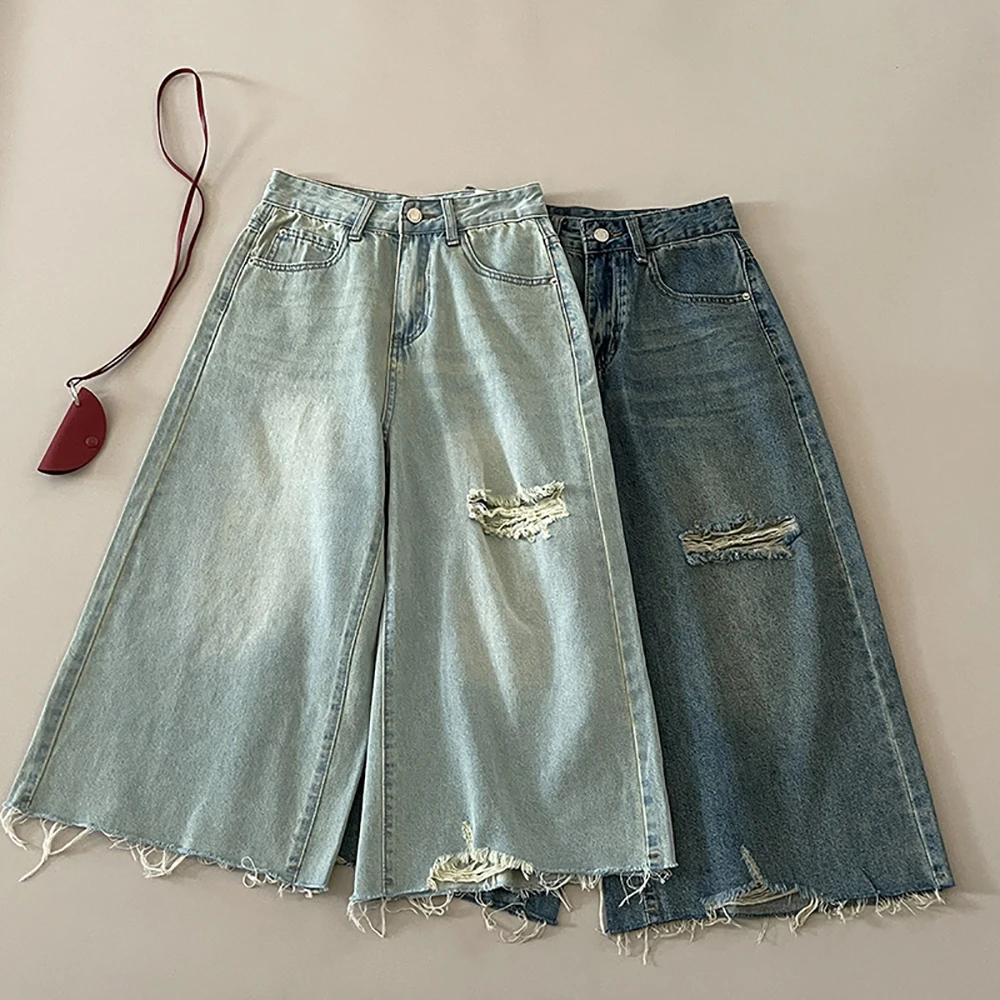 Women Casual Frayed Hole Shorts Korean Style Simple Solid Color High Waist Wide Leg Straight Denim Pants Streetwear for 18-24Y
Women Casual Frayed Hole Shorts Korean Style Simple Solid Color High Waist Wide Leg Straight Denim Pants Streetwear for 18-24Y