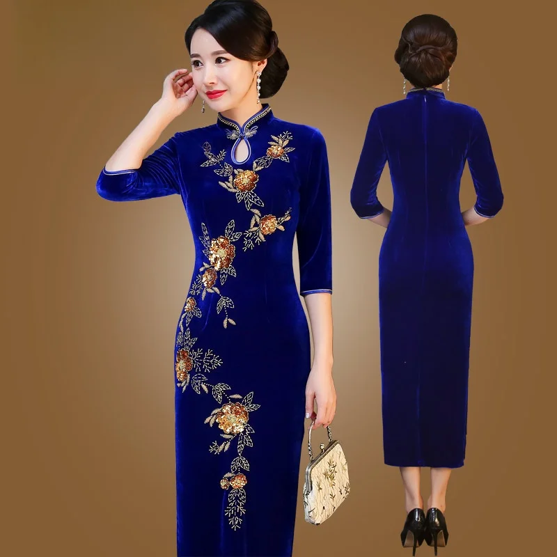 Элегантное бархатное платье для женщин среднего возраста: длинное вечернее платье в ретро-стиле для свадебных церемоний, национальная мода
Элегантное бархатное платье для женщин среднего возраста: длинное вечернее платье в ретро-стиле для свадебных церемоний, национальная мода