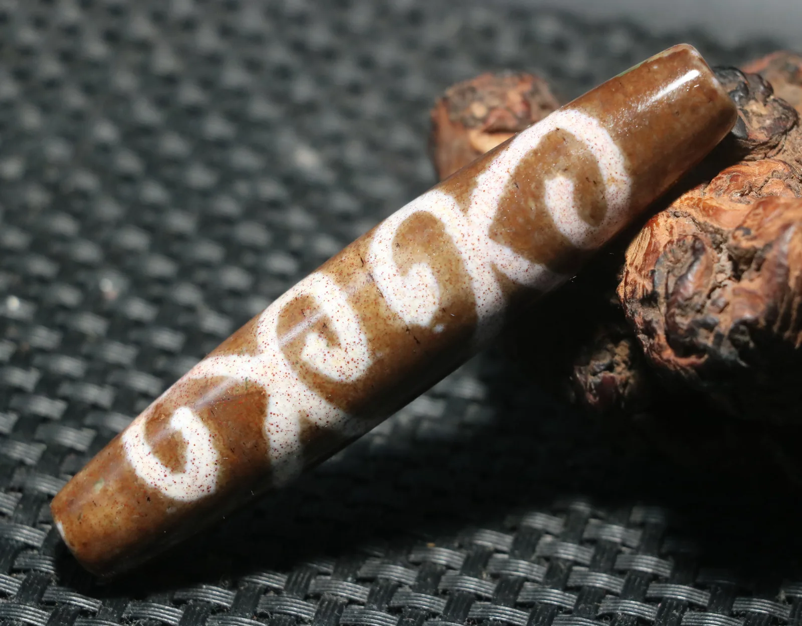 Ultra Energy Power Tibetan Old Agate Full Cinnabar Dots Lucky Cloud totem Master Long dZi Bead Amulet Pendant 81MM Treasure
Ultra Energy Power Tibetan Old Agate Full Cinnabar Dots Lucky Cloud totem Master Long dZi Bead Amulet Pendant 81MM Treasure