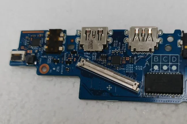 0MCCDH MCCDH Новая USB-аудио SD-карта Rearder RJ45 IO плата для Latitude 3520 E3520
0MCCDH MCCDH Новая USB-аудио SD-карта Rearder RJ45 IO плата для Latitude 3520 E3520